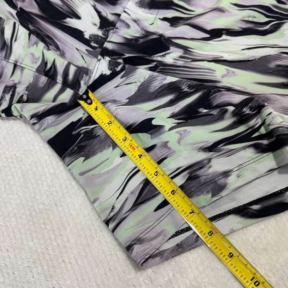 Lululemon Linerless 7'' Pace Breaker Shorts size medium - Picture 9 of 9